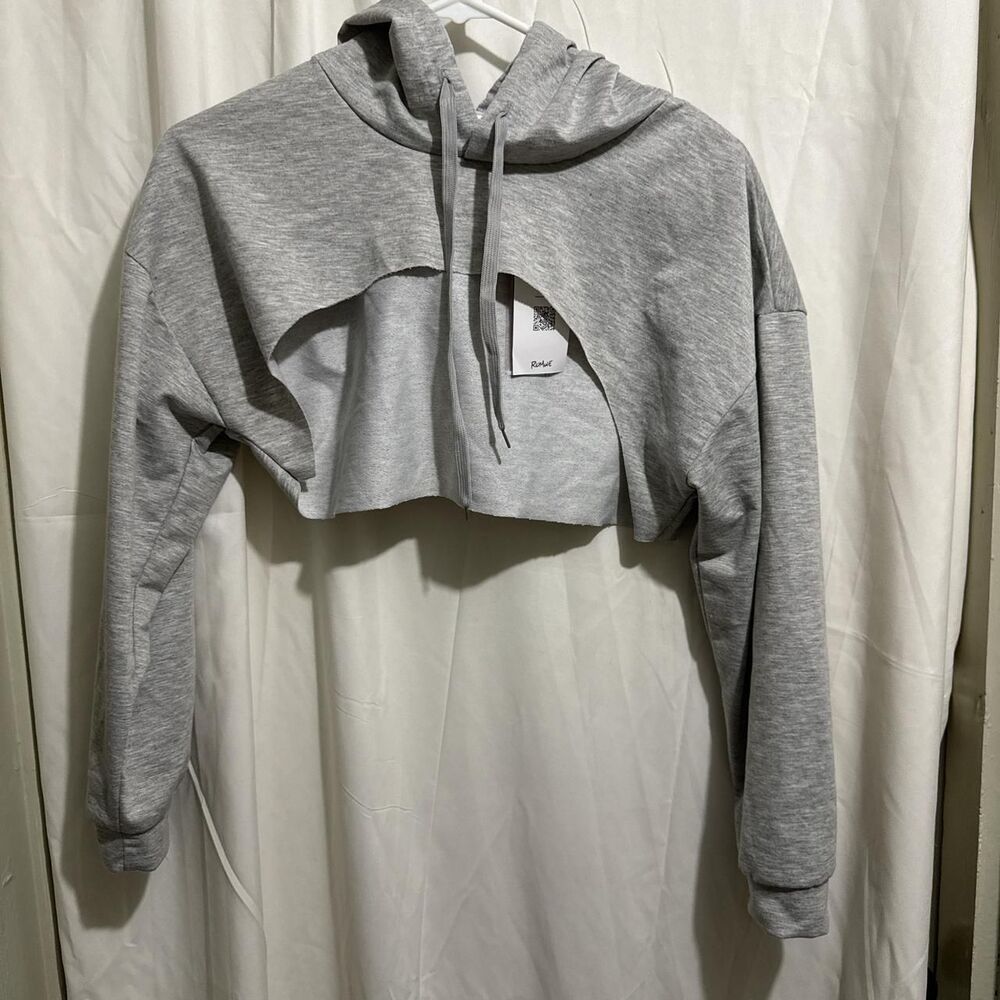 Romwe Women's Grey cropped work out Hoodie